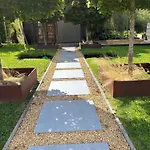 Containers Amenage Au Coeur Des Chants Des Grenouilles Luxussátor *