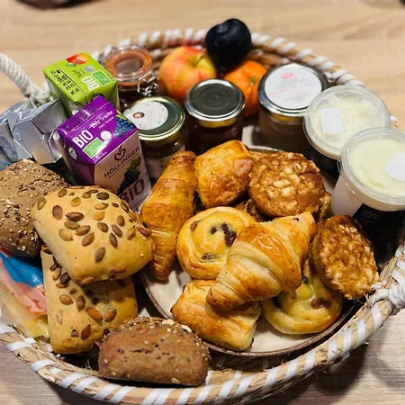 Containers Amenage Au Coeur Des Chants Des Grenouilles Οργανωμένο κάμπινγκ *