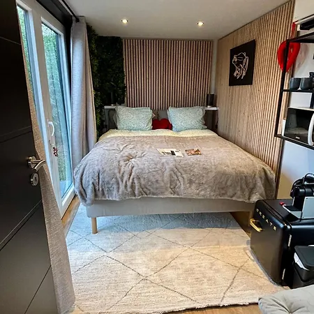 Luxussátor Containers Amenage Au Coeur Des Chants Des Grenouilles Hotton